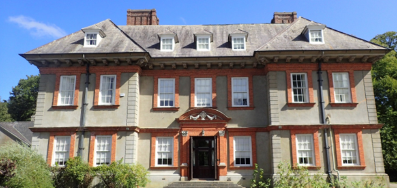 Front elevation of Beaulieu House