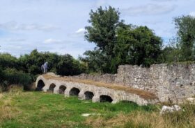 7 Arch Bridge, Trim